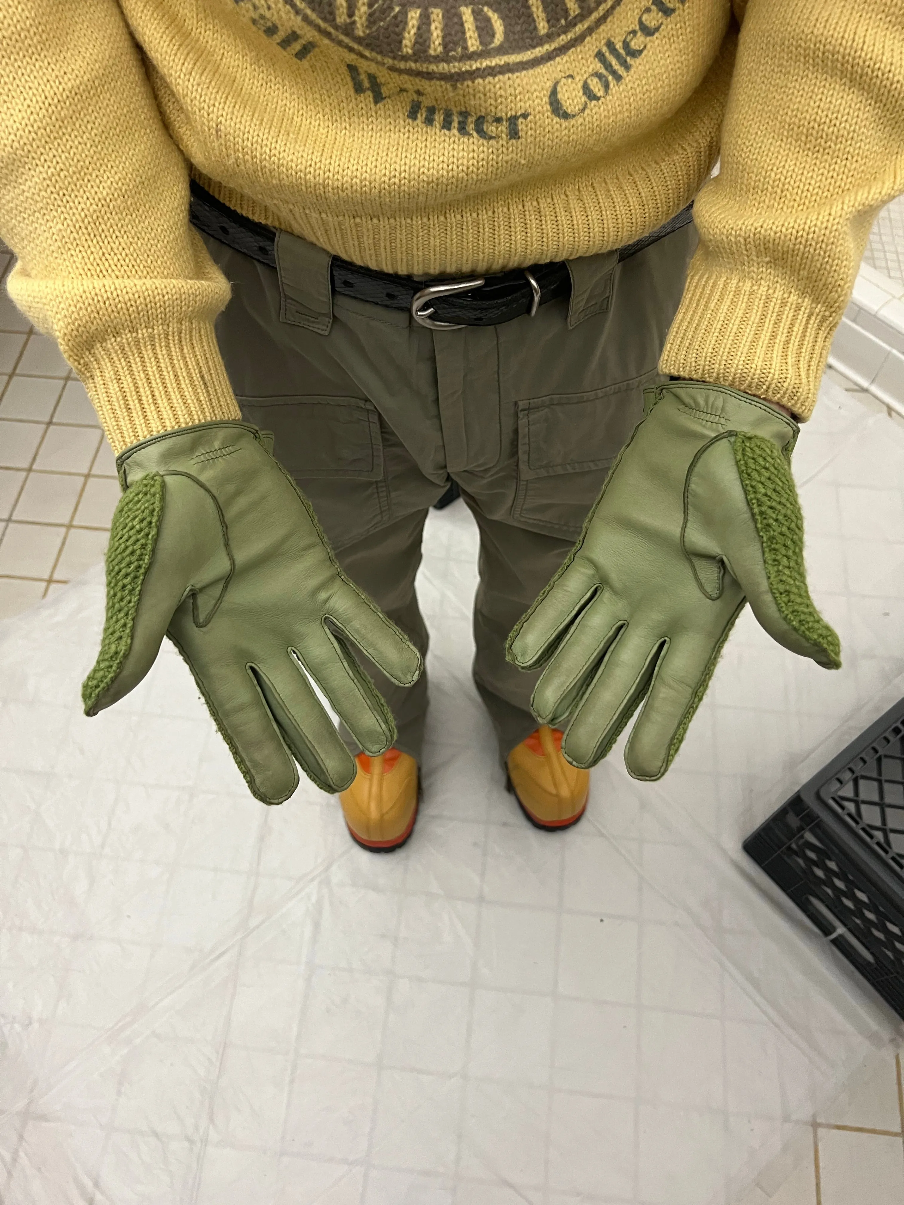 1980s Armani Tonal Green Gloves - Size M
