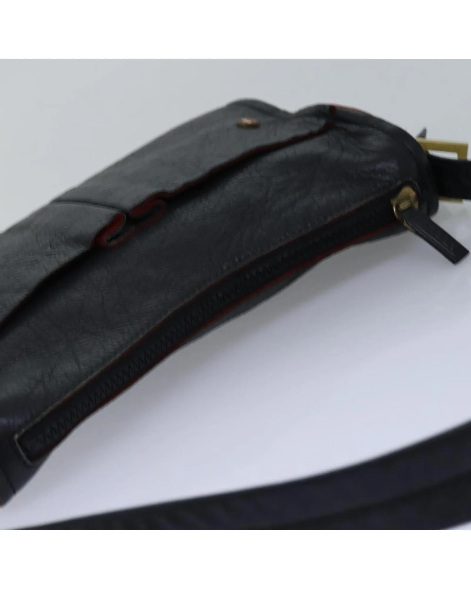 BALLY Black Leather Shoulder Bag