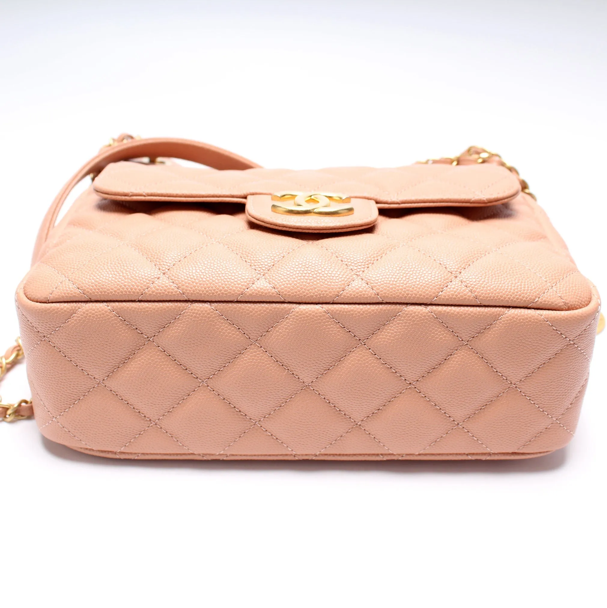 CC Wavy Hobo Quilted Caviar