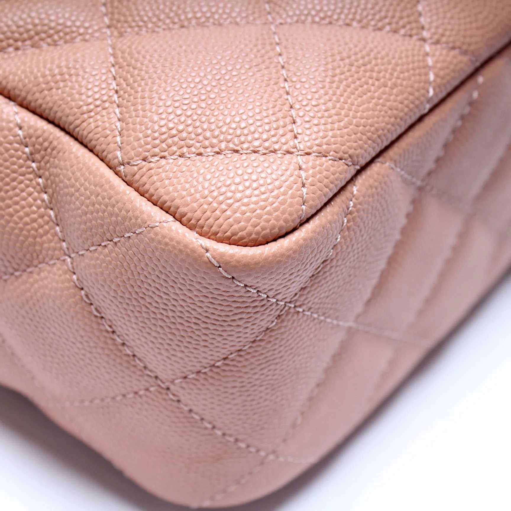 CC Wavy Hobo Quilted Caviar