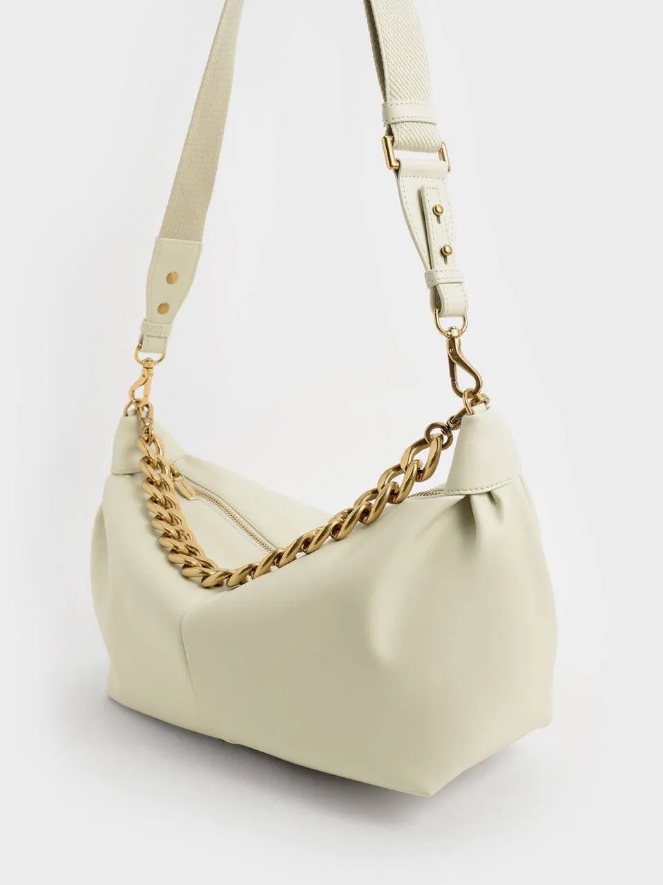 Chunky Chain Link Hobo Bag