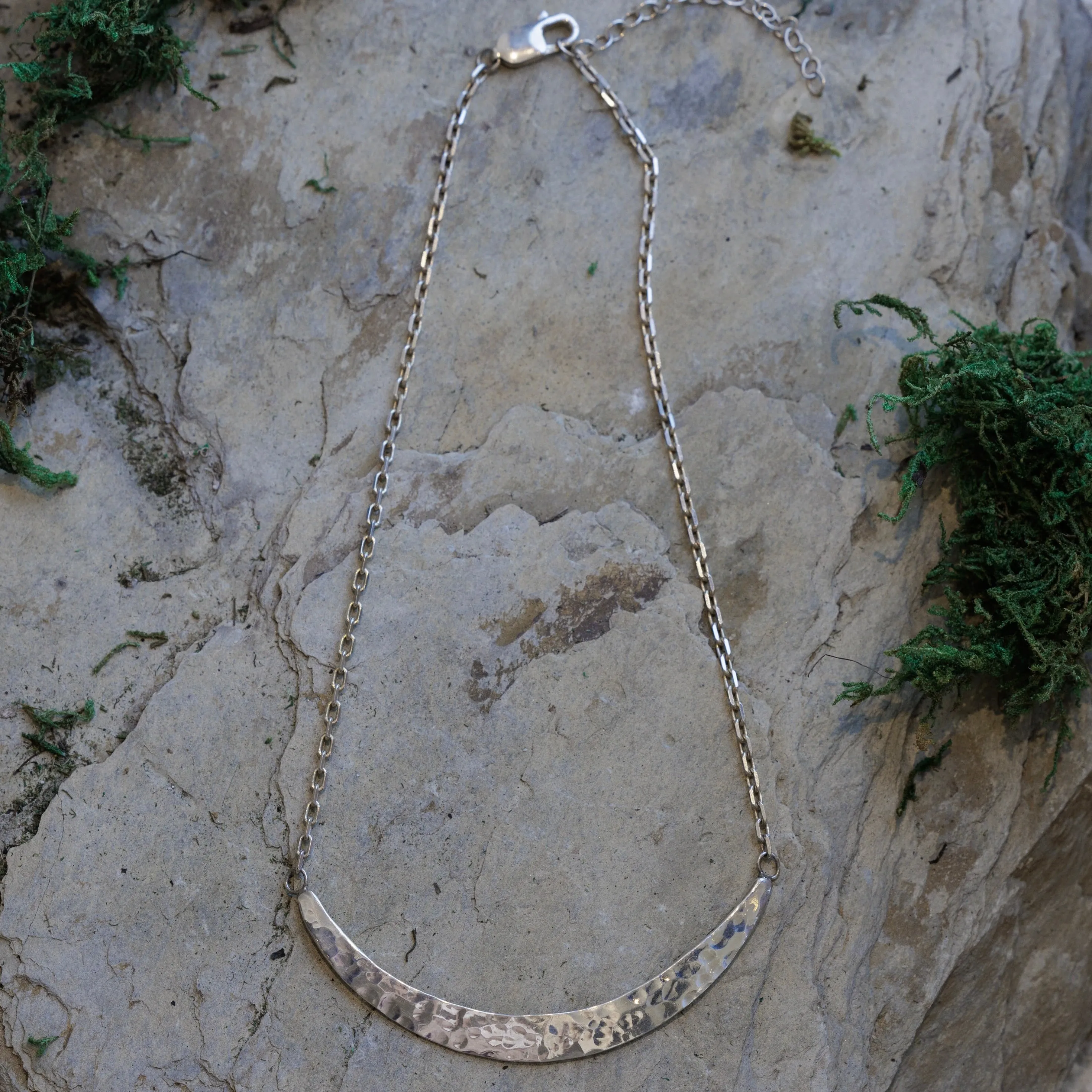 Curve Necklace Bold