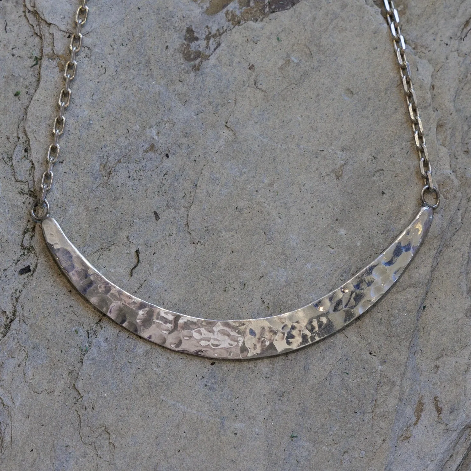Curve Necklace Bold