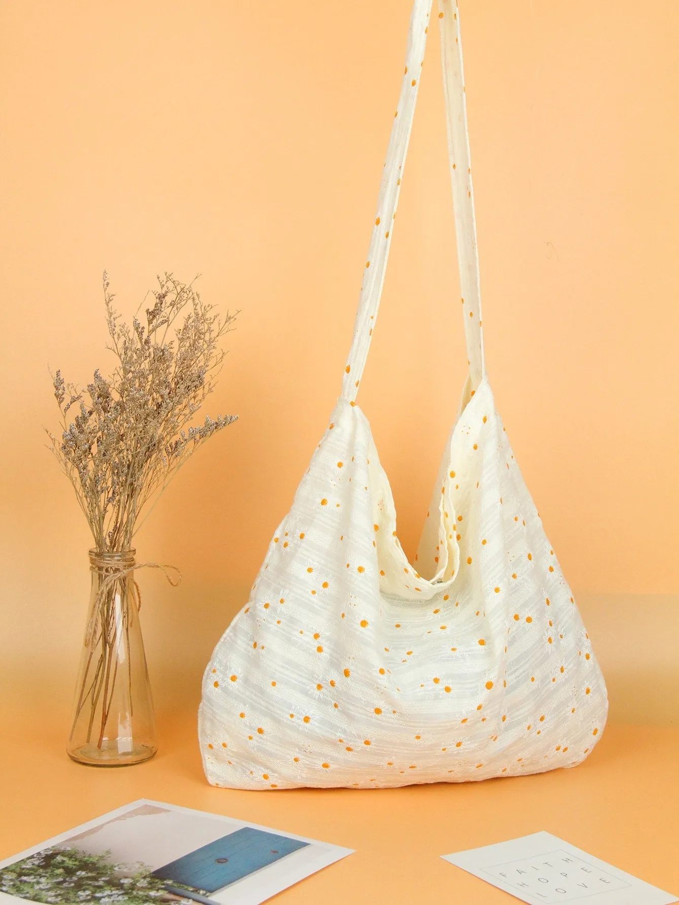 Daisy Pattern Hobo Bag
