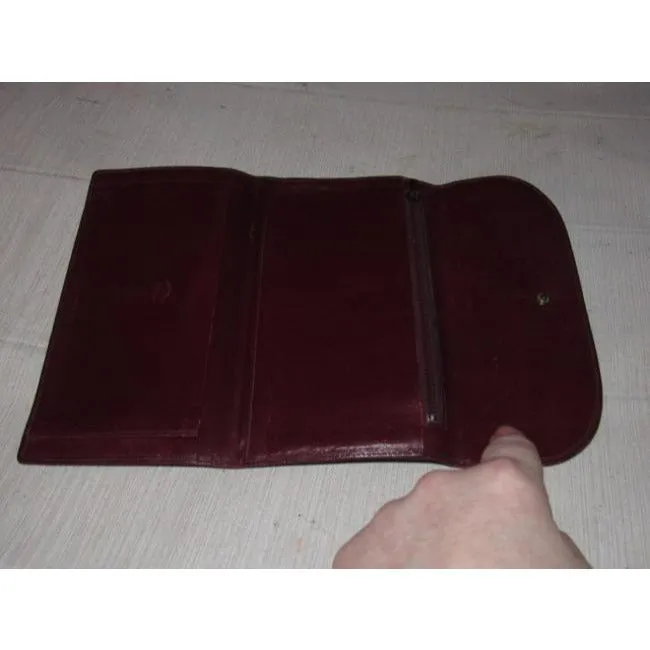 Gucci Super Soft Burgundy Leather With Gold Hardware Vintage Wallet