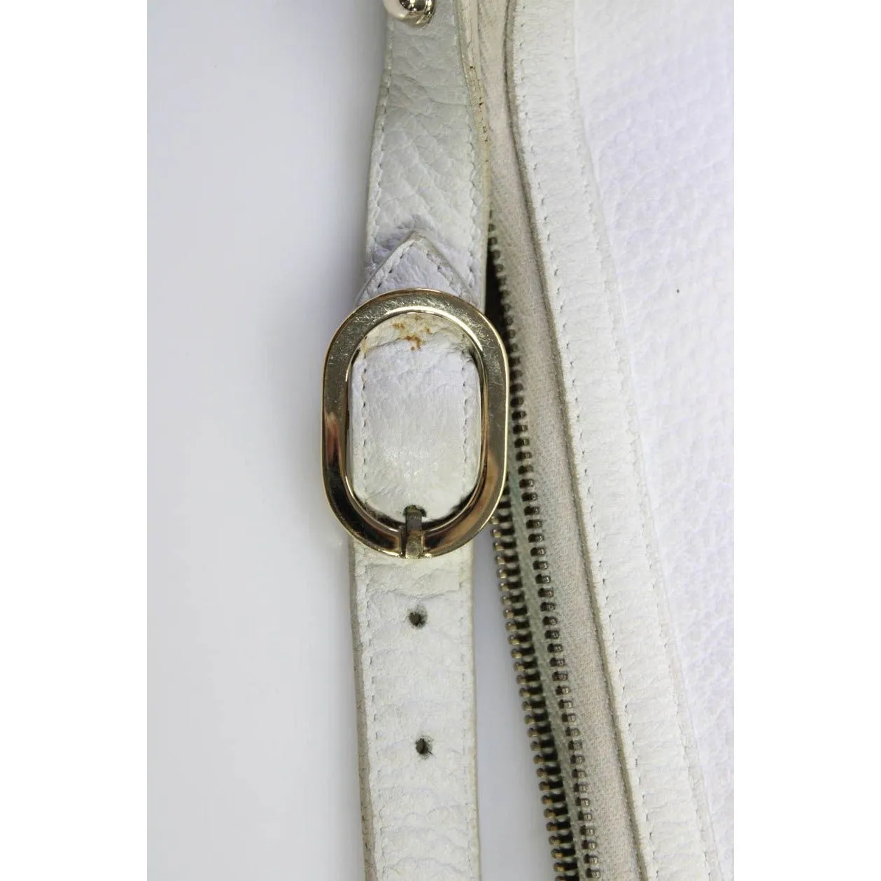 RARE, Gucci 'Blondie', white textured leather, hobo bag style, shoulder bag with a wide red and blue Sherry stripe, an XL gold 'GG' emblem